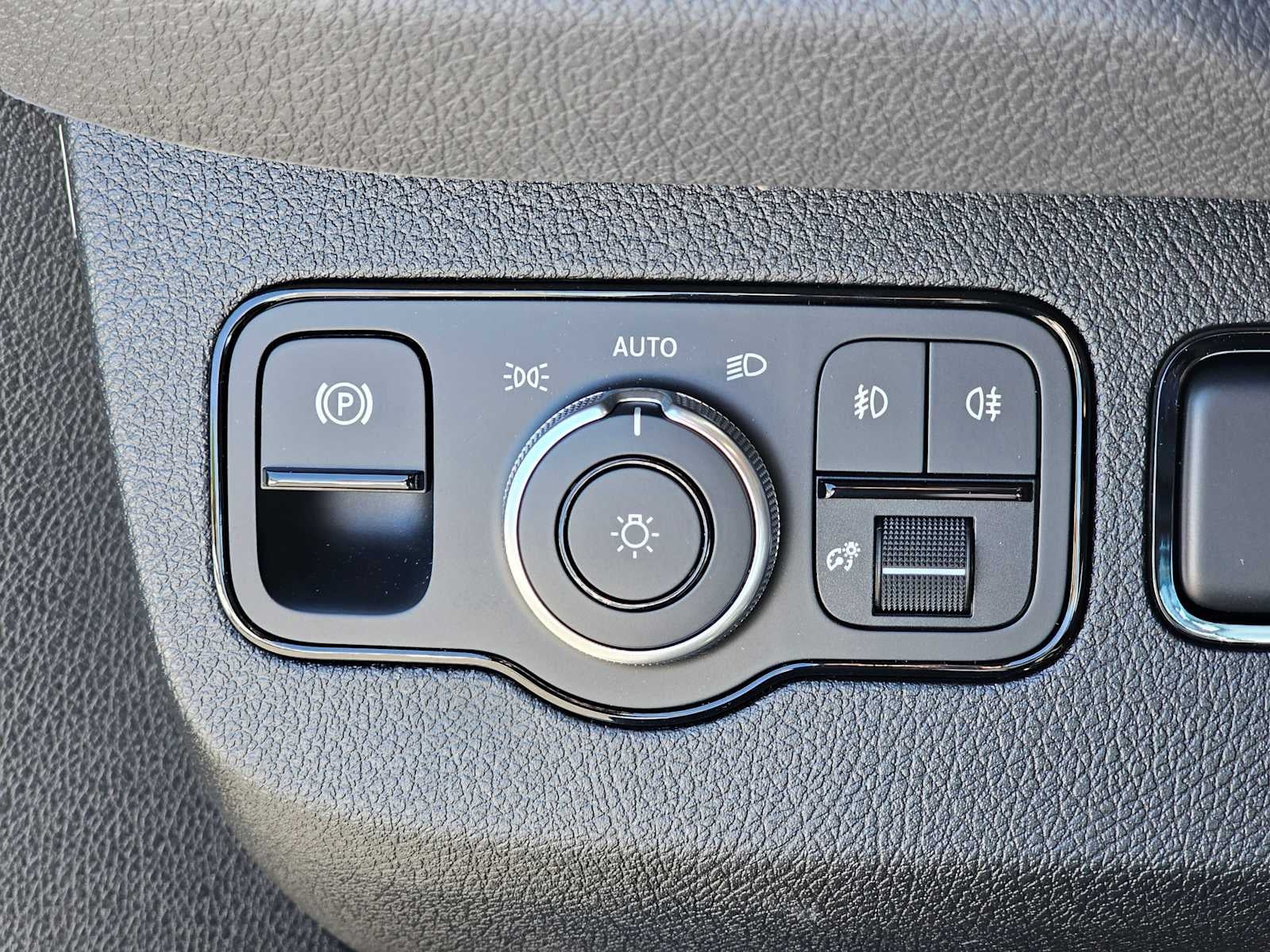 2026 Mercedes-Benz Sprinter 2500 Standard Roof I4 Diesel HO 144 AWD