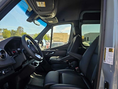 2026 Mercedes-Benz Sprinter 2500 Standard Roof I4 Diesel HO 144 AWD