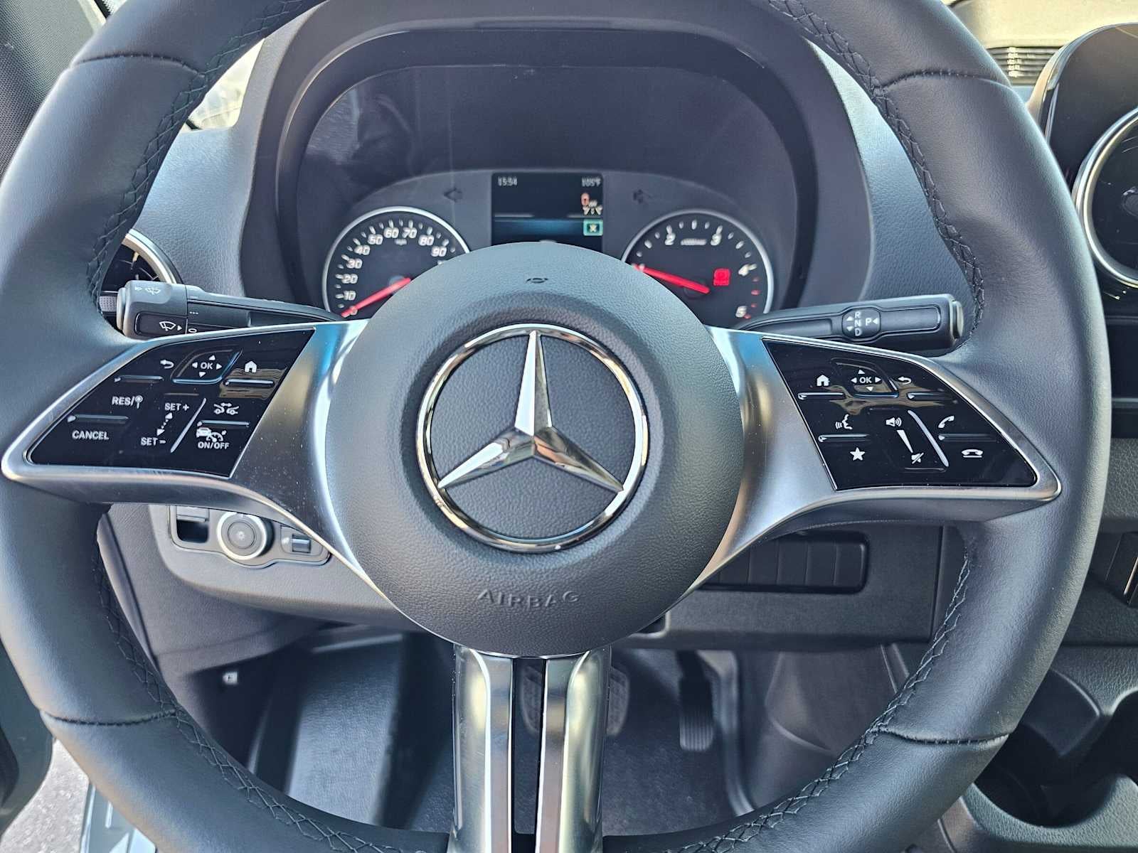 2026 Mercedes-Benz Sprinter 2500 Standard Roof I4 Diesel HO 144 AWD