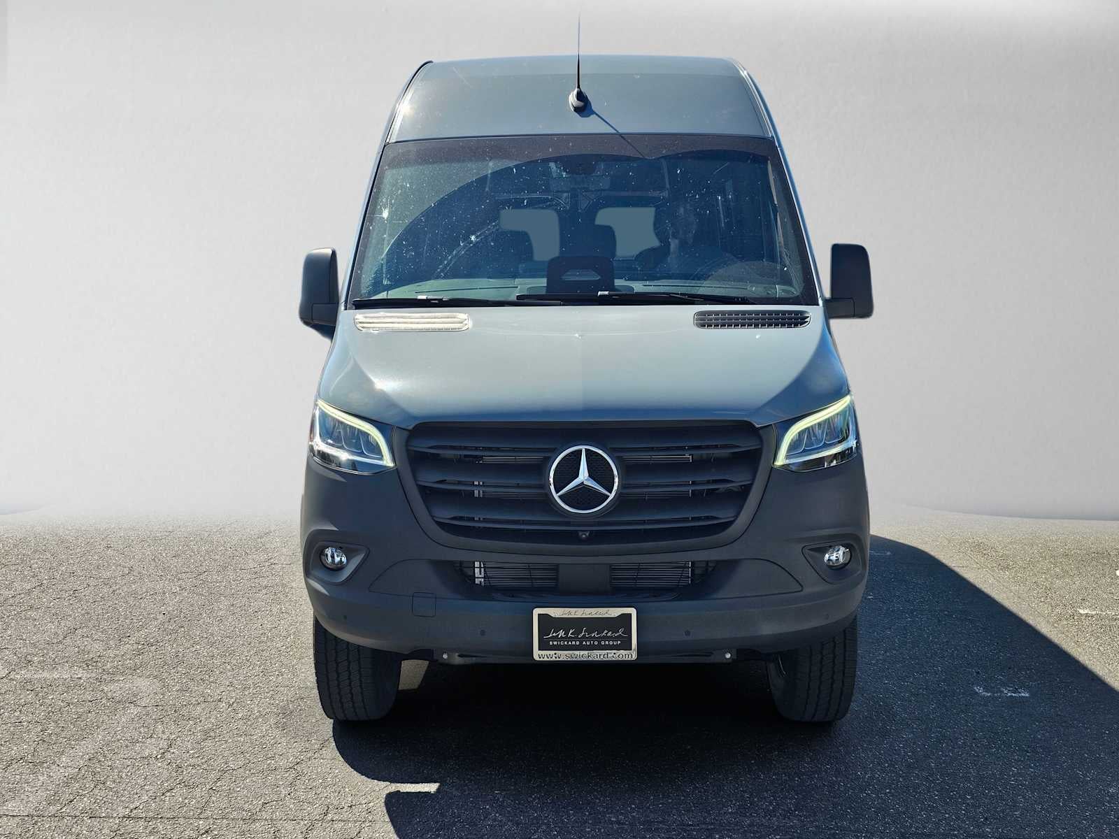 2026 Mercedes-Benz Sprinter 2500 Standard Roof I4 Diesel HO 144 AWD