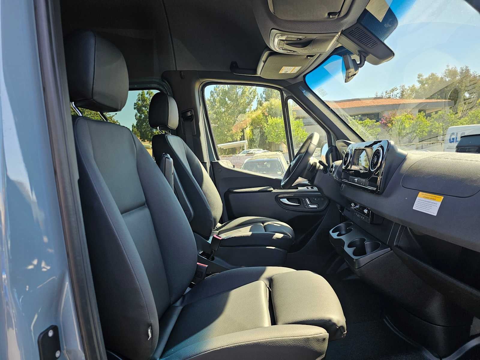 2026 Mercedes-Benz Sprinter 2500 Standard Roof I4 Diesel HO 144 AWD