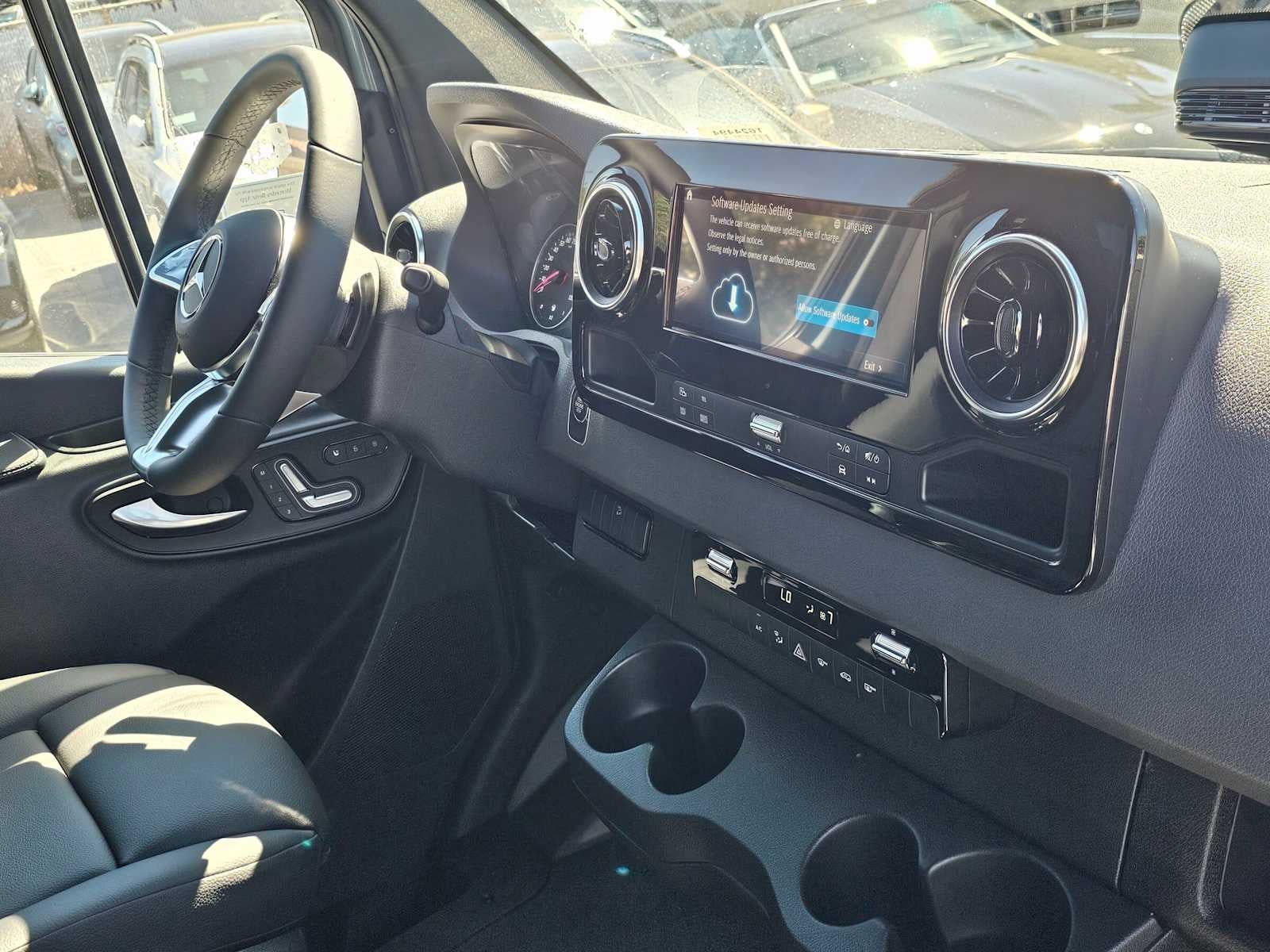 2026 Mercedes-Benz Sprinter 2500 Standard Roof I4 Diesel HO 144 AWD