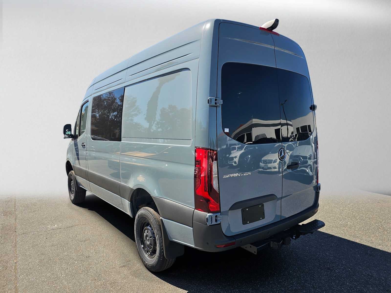 2026 Mercedes-Benz Sprinter 2500 Standard Roof I4 Diesel HO 144 AWD
