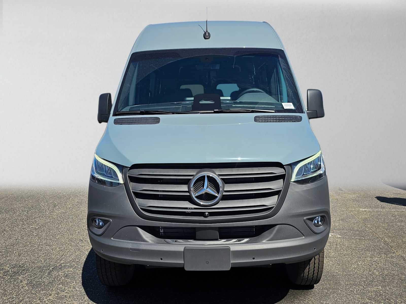 2026 Mercedes-Benz Sprinter 2500 Standard Roof I4 Diesel HO 144 AWD