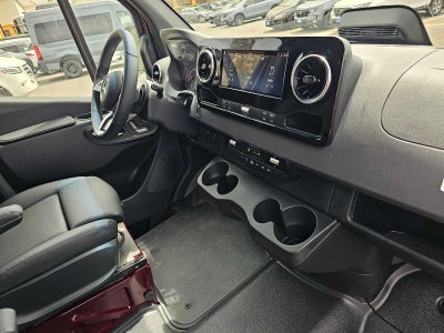 2026 Mercedes-Benz Sprinter Crew 2500 Standard Roof I4 Diesel HO 144 AWD