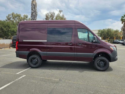 2026 Mercedes-Benz Sprinter Crew 2500 Standard Roof I4 Diesel HO 144 AWD