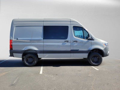 2026 Mercedes-Benz Sprinter Crew 2500 Standard Roof I4 Diesel HO 144 AWD