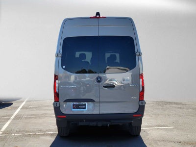 2026 Mercedes-Benz Sprinter Crew 2500 Standard Roof I4 Diesel HO 144 AWD