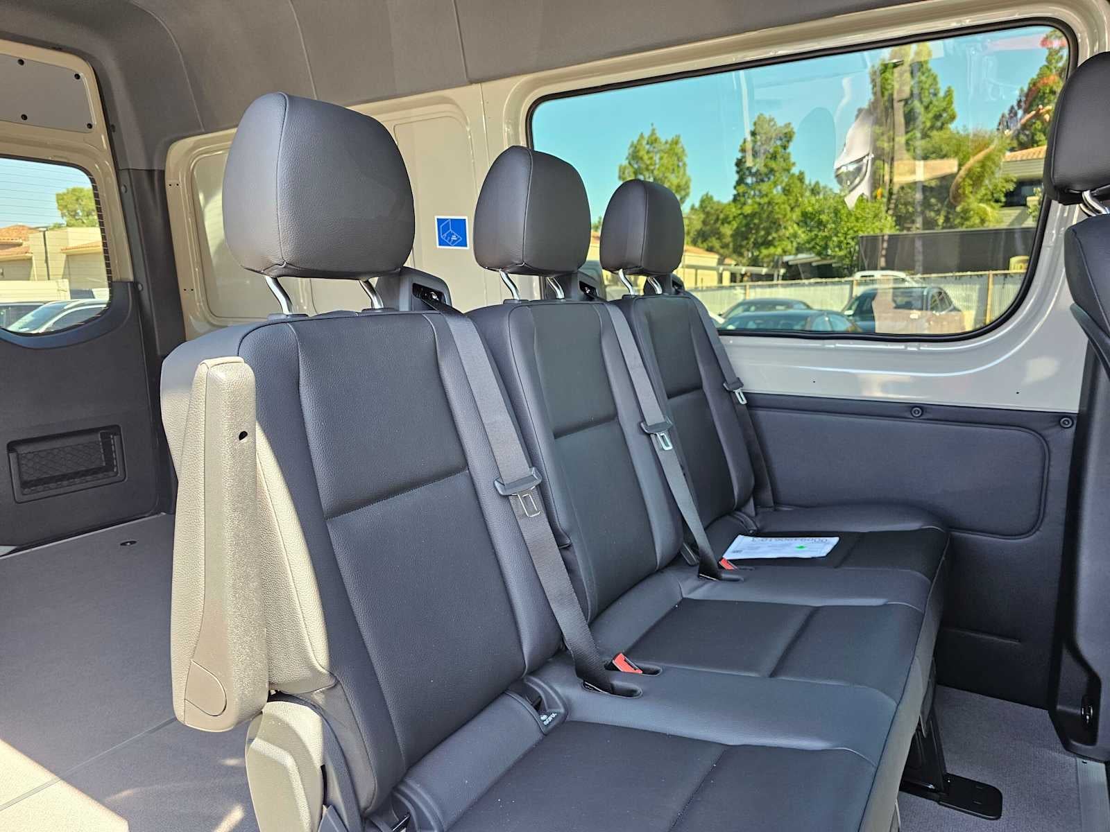 2026 Mercedes-Benz Sprinter Crew 2500 Standard Roof I4 Diesel HO 144 AWD