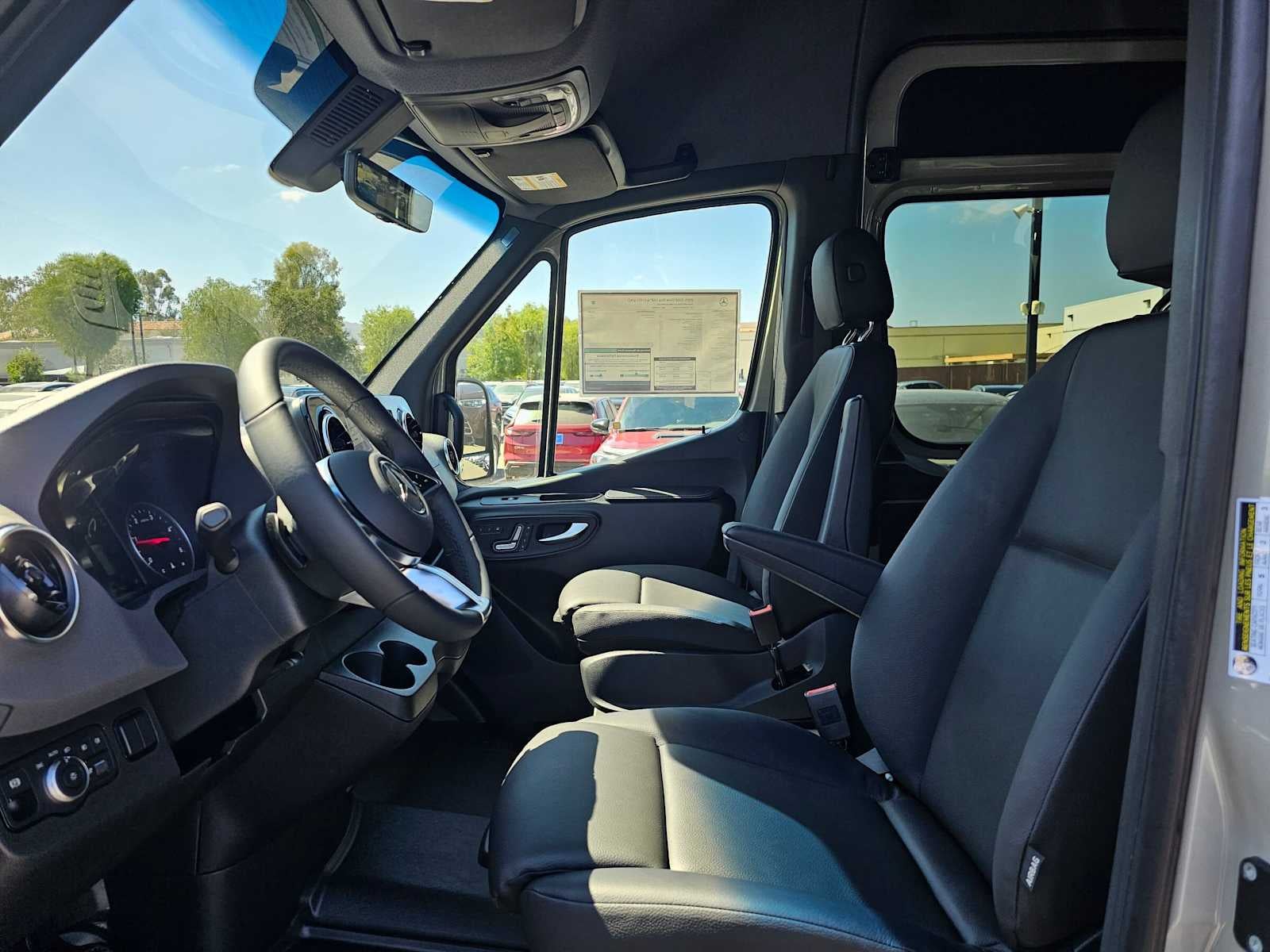 2026 Mercedes-Benz Sprinter Crew 2500 Standard Roof I4 Diesel HO 144 AWD