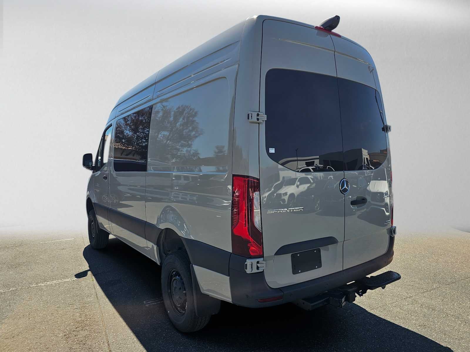 2026 Mercedes-Benz Sprinter Crew 2500 Standard Roof I4 Diesel HO 144 AWD