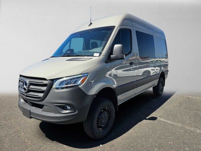 2026 Mercedes-Benz Sprinter Crew 2500 Standard Roof I4 Diesel HO 144 AWD