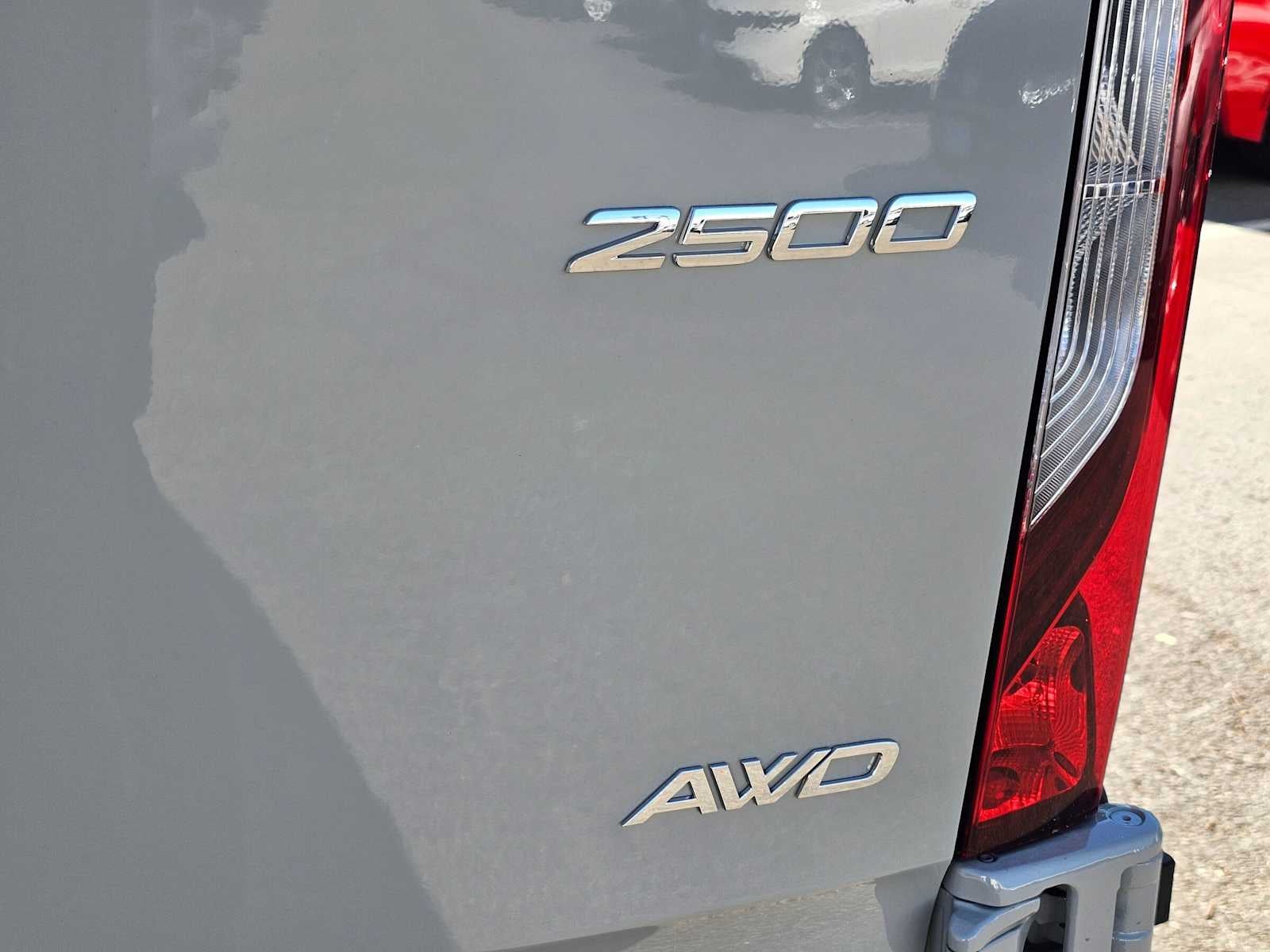 2026 Mercedes-Benz Sprinter Crew 2500 Standard Roof I4 Diesel HO 144 AWD