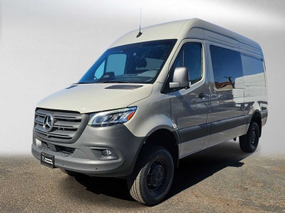 2026 Mercedes-Benz Sprinter Crew 2500 Standard Roof I4 Diesel HO 144 AWD