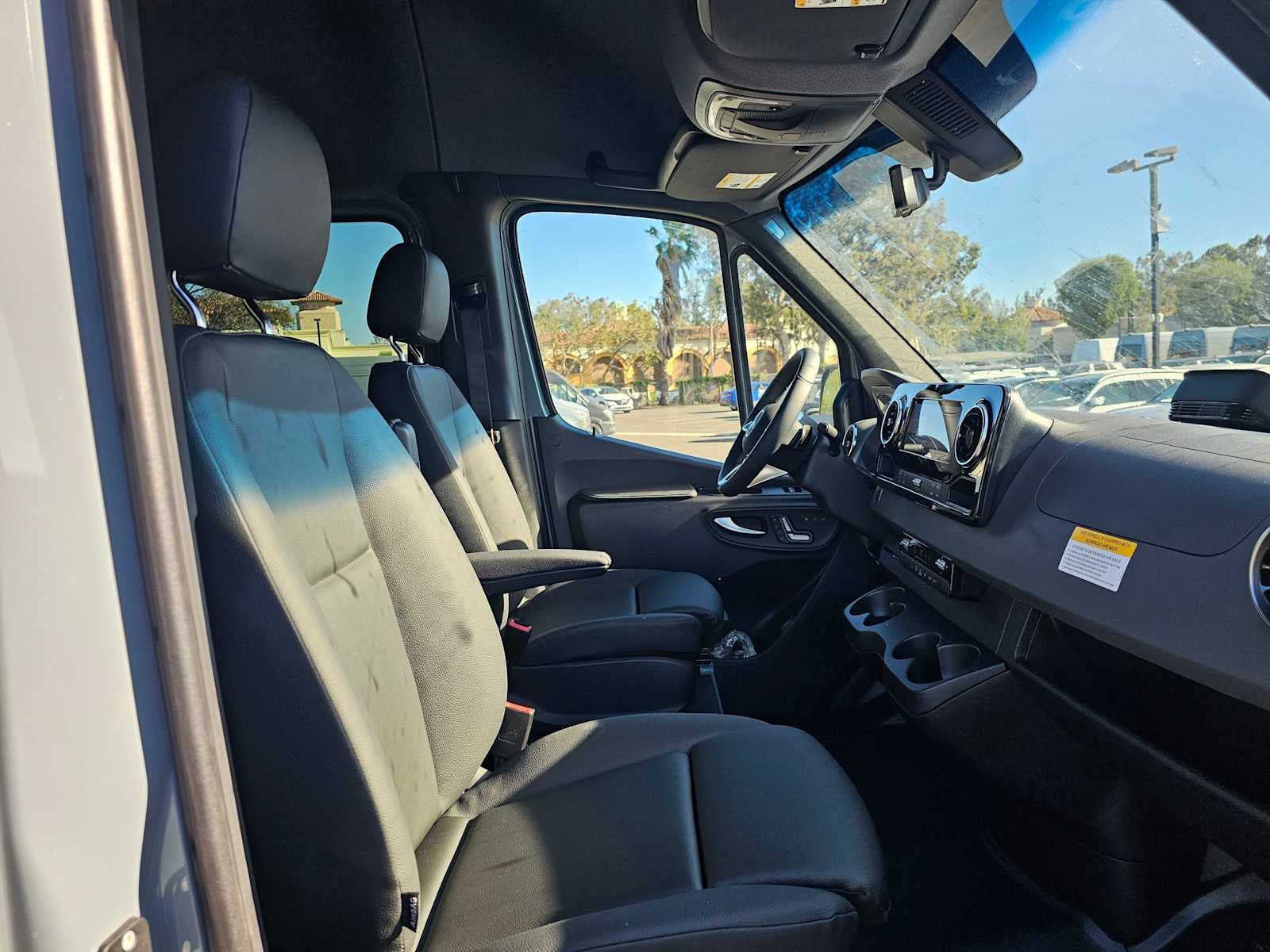 2026 Mercedes-Benz Sprinter Crew 2500 Standard Roof I4 Diesel HO 144 AWD