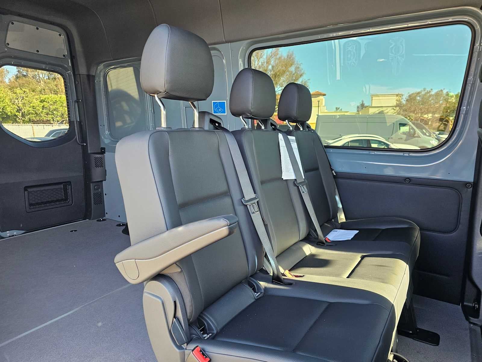 2026 Mercedes-Benz Sprinter Crew 2500 Standard Roof I4 Diesel HO 144 AWD