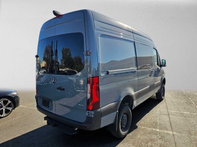 2026 Mercedes-Benz Sprinter Crew 2500 Standard Roof I4 Diesel HO 144 AWD
