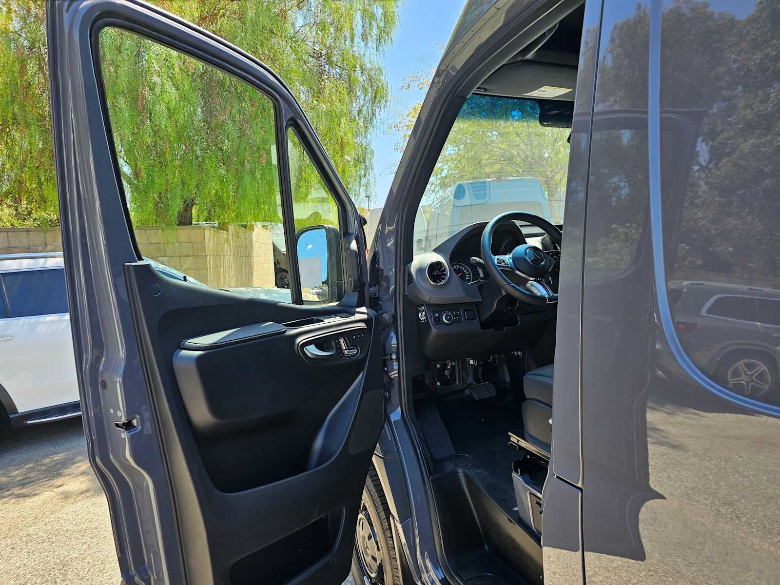 2026 Mercedes-Benz Sprinter Cargo 2500 Standard Roof I4 Diesel HO 144 AWD