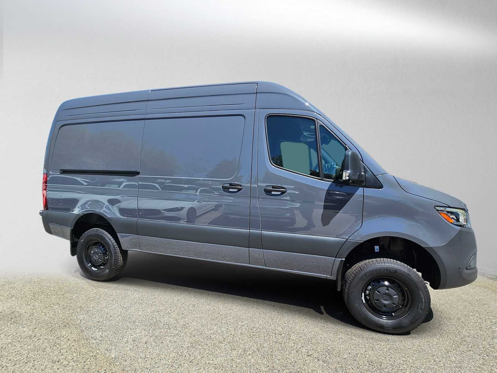 2026 Mercedes-Benz Sprinter Cargo 2500 Standard Roof I4 Diesel HO 144 AWD