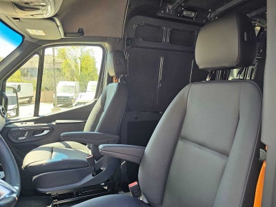 2026 Mercedes-Benz Sprinter Cargo 2500 Standard Roof I4 Diesel HO 144 AWD
