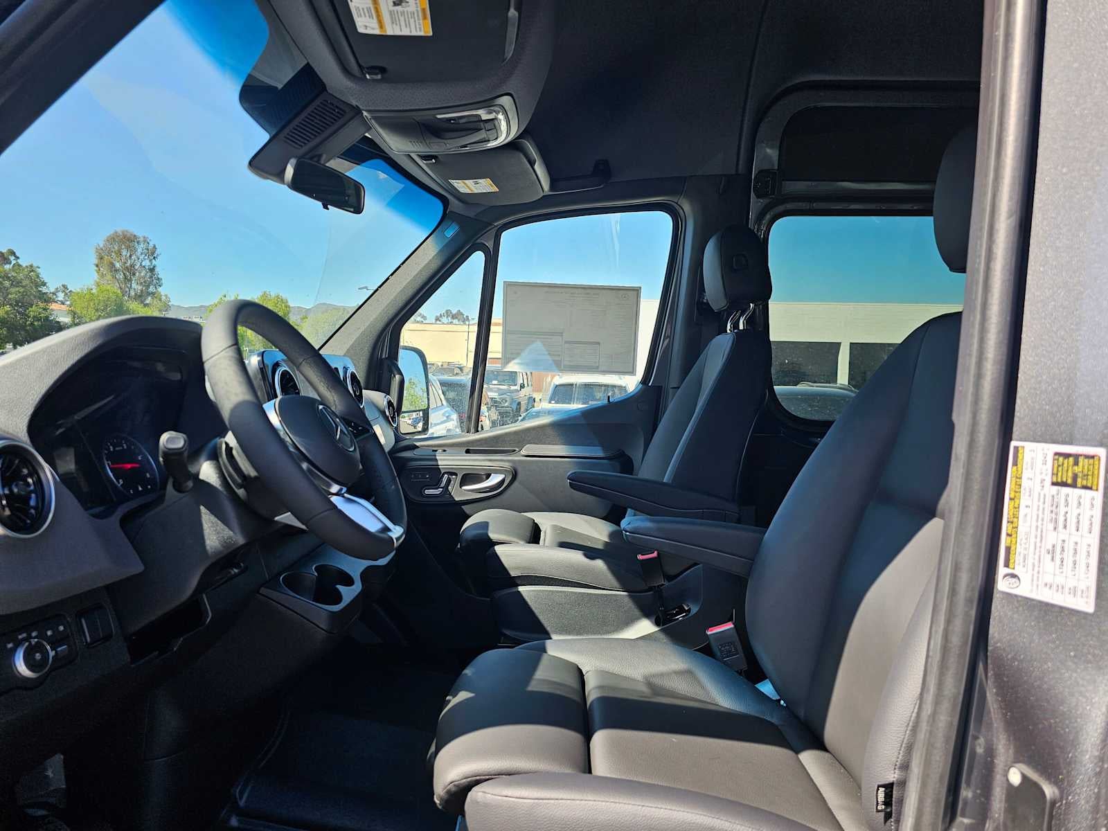 2026 Mercedes-Benz Sprinter 2500 Standard Roof I4 Diesel HO 144 AWD