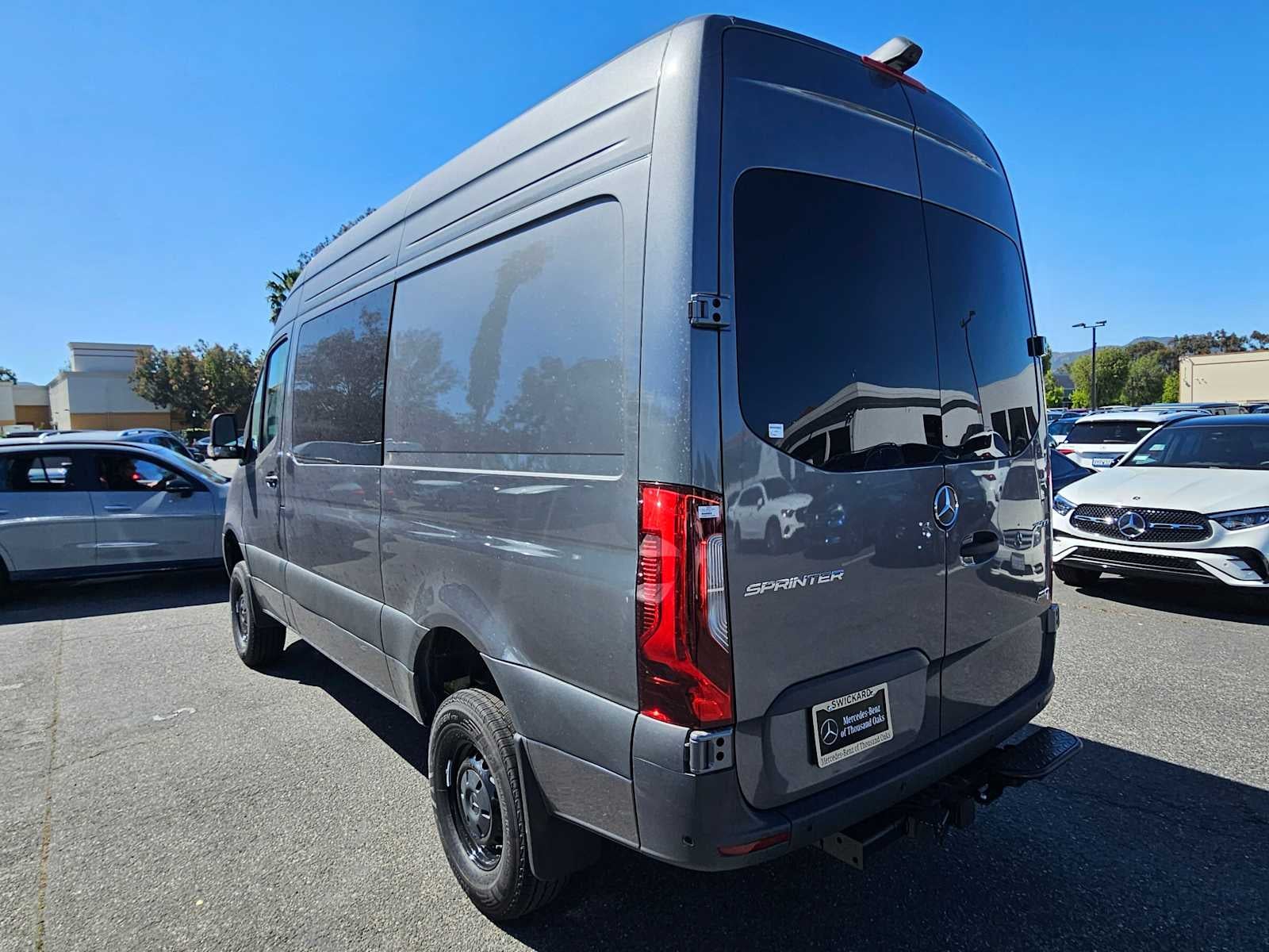 2026 Mercedes-Benz Sprinter 2500 Standard Roof I4 Diesel HO 144 AWD