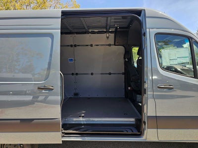 2026 Mercedes-Benz Sprinter Cargo 2500 Standard Roof I4 Diesel HO 144 AWD