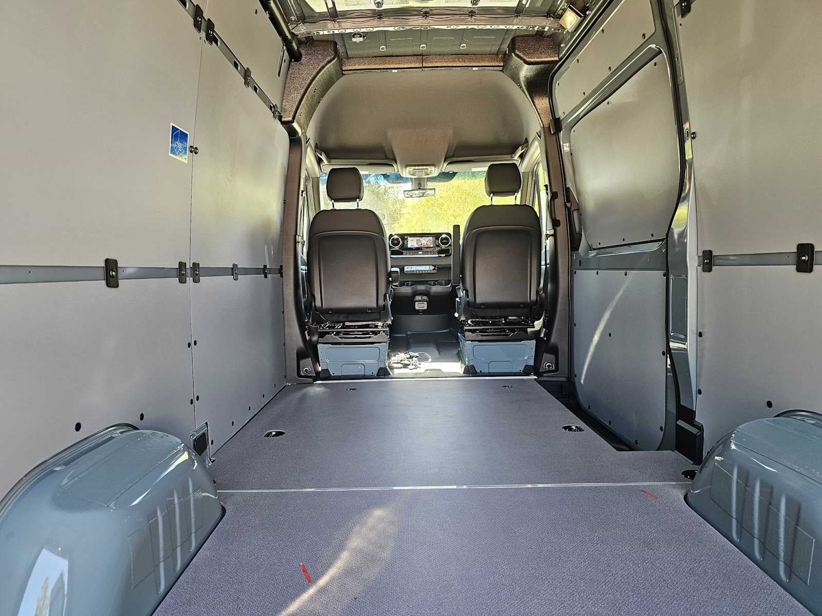 2026 Mercedes-Benz Sprinter Cargo 2500 Standard Roof I4 Diesel HO 144 AWD
