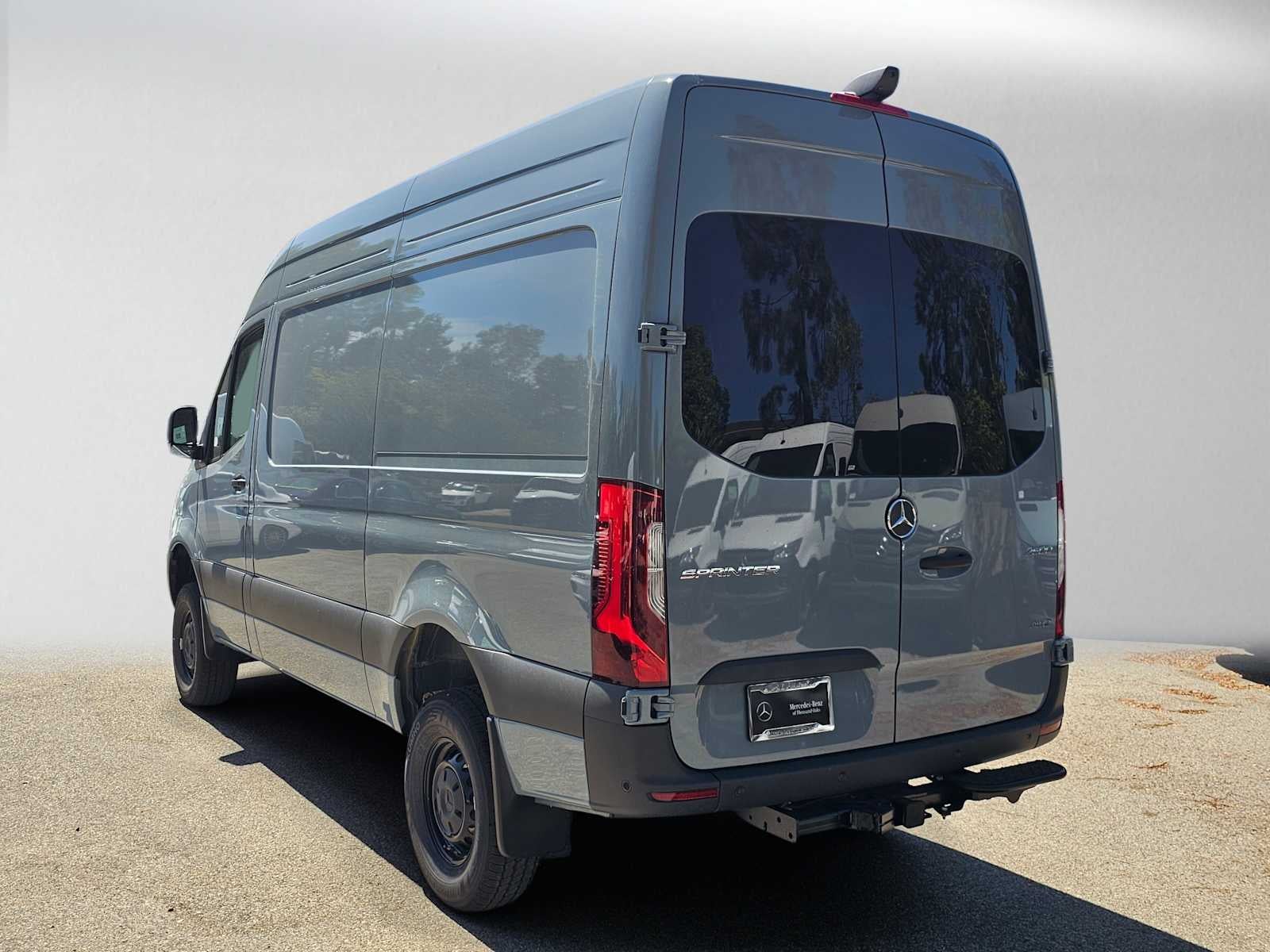 2026 Mercedes-Benz Sprinter Cargo 2500 Standard Roof I4 Diesel HO 144 AWD