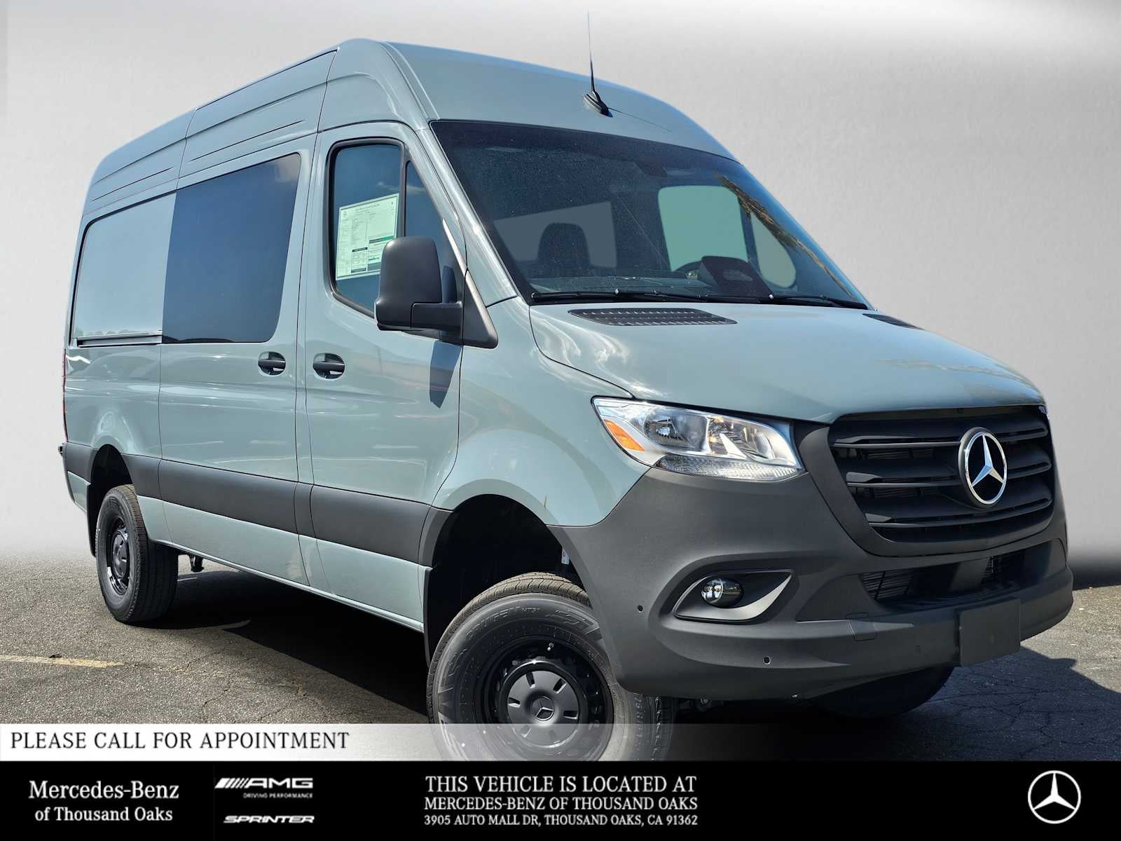 2026 Mercedes-Benz Sprinter Crew 2500 Standard Roof I4 Diesel HO 144 AWD