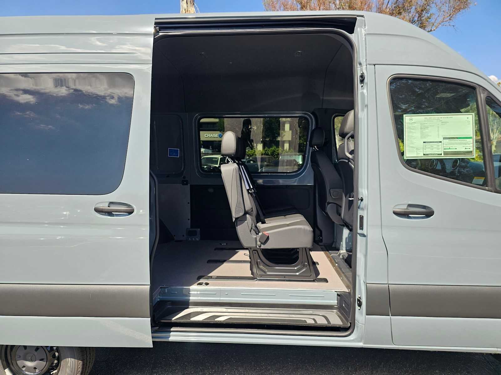 2026 Mercedes-Benz Sprinter Crew 2500 Standard Roof I4 Diesel HO 144 AWD