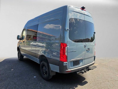 2026 Mercedes-Benz Sprinter Crew 2500 Standard Roof I4 Diesel HO 144 AWD
