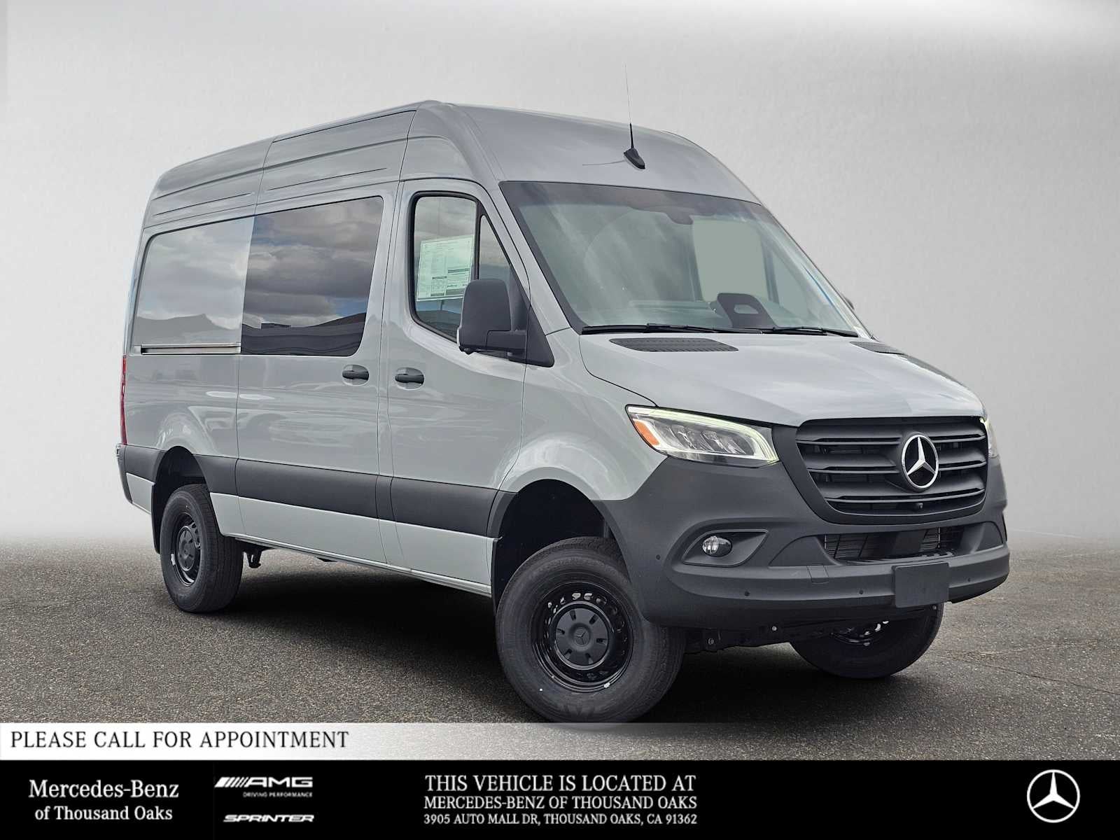 2026 Mercedes-Benz Sprinter Crew 2500 Standard Roof I4 Diesel HO 144 AWD