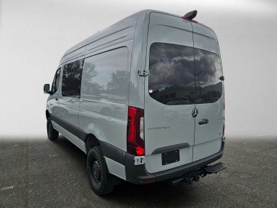 2026 Mercedes-Benz Sprinter Crew 2500 Standard Roof I4 Diesel HO 144 AWD
