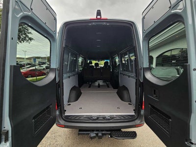 2026 Mercedes-Benz Sprinter Crew 2500 Standard Roof I4 Diesel HO 144 AWD
