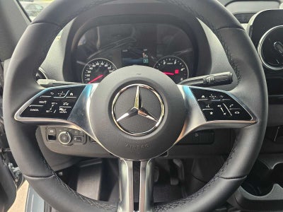 2026 Mercedes-Benz Sprinter Crew 2500 Standard Roof I4 Diesel HO 144 AWD