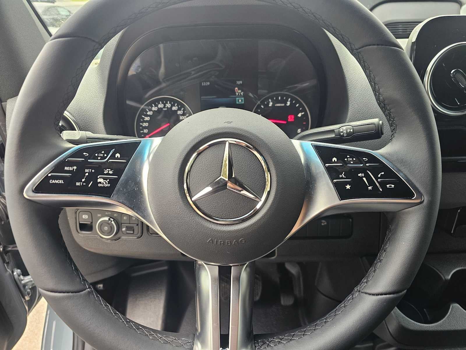 2026 Mercedes-Benz Sprinter Crew 2500 Standard Roof I4 Diesel HO 144 AWD