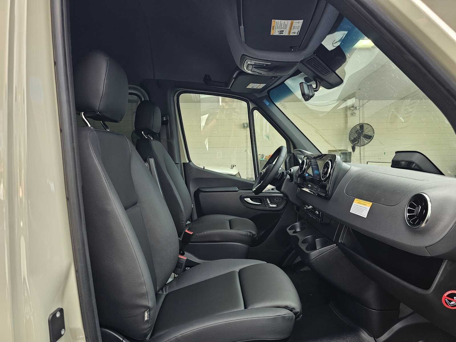 2026 Mercedes-Benz Sprinter Crew 2500 Standard Roof I4 Diesel HO 144 AWD