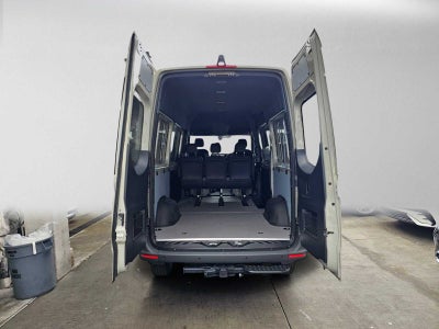 2026 Mercedes-Benz Sprinter Crew 2500 Standard Roof I4 Diesel HO 144 AWD