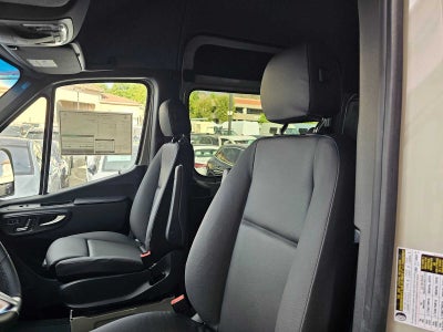 2026 Mercedes-Benz Sprinter Crew 2500 Standard Roof I4 Diesel HO 144 AWD
