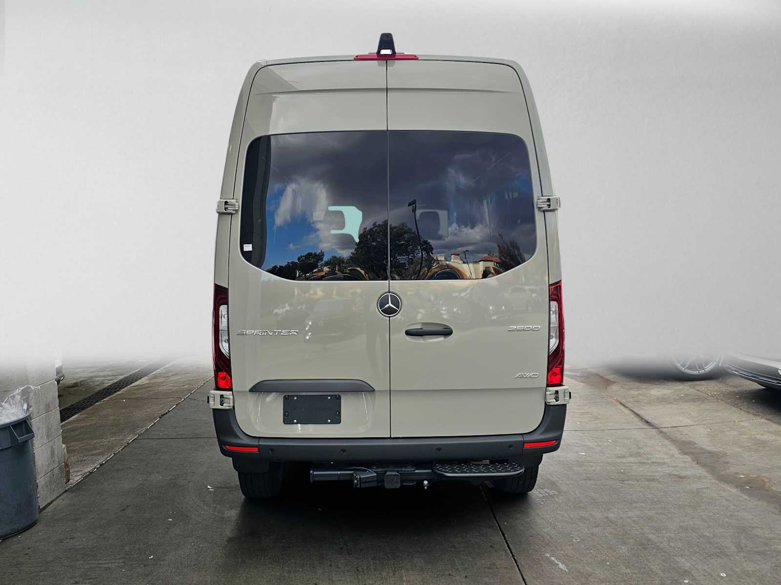 2026 Mercedes-Benz Sprinter Crew 2500 Standard Roof I4 Diesel HO 144 AWD