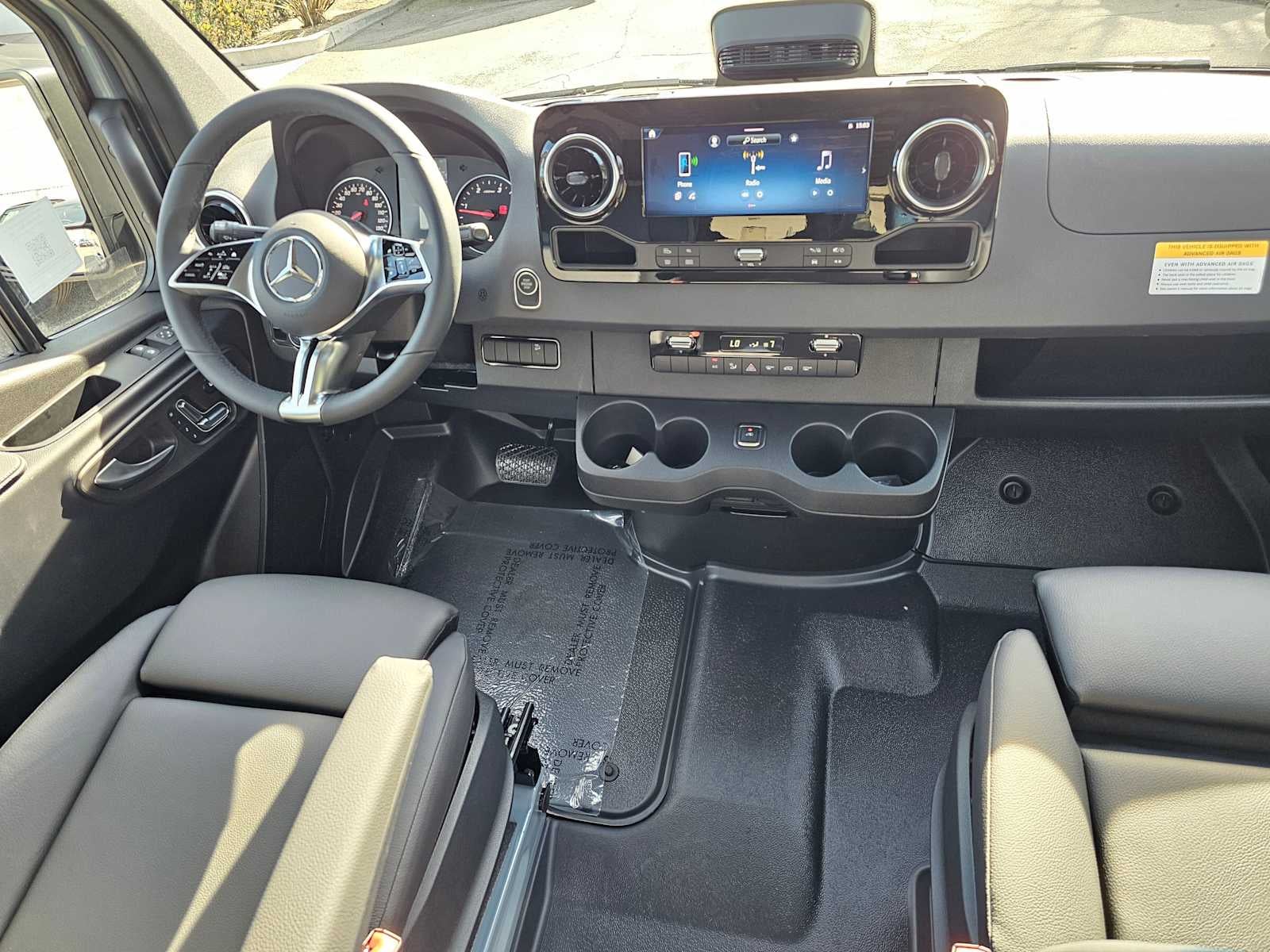 2026 Mercedes-Benz Sprinter 2500 Standard Roof I4 Diesel HO 144 AWD