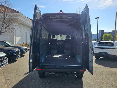 2026 Mercedes-Benz Sprinter 2500 Standard Roof I4 Diesel HO 144 AWD
