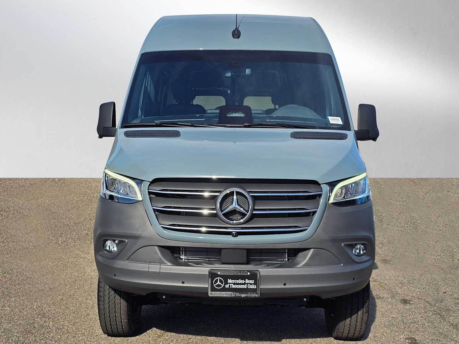 2026 Mercedes-Benz Sprinter 2500 Standard Roof I4 Diesel HO 144 AWD