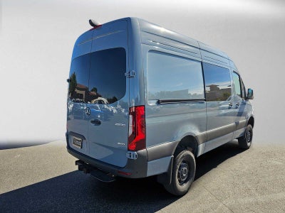 2026 Mercedes-Benz Sprinter Crew 2500 Standard Roof I4 Diesel HO 144 AWD