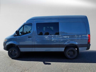 2026 Mercedes-Benz Sprinter Crew 2500 Standard Roof I4 Diesel HO 144 AWD