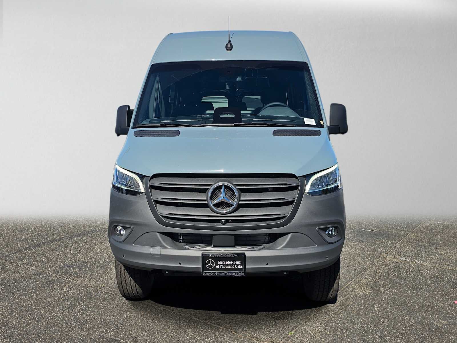 2026 Mercedes-Benz Sprinter Crew 2500 Standard Roof I4 Diesel HO 144 AWD