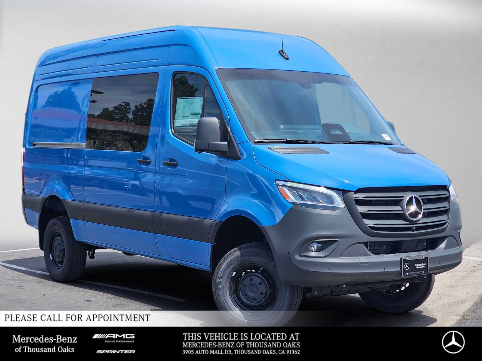2026 Mercedes-Benz Sprinter Crew 2500 Standard Roof I4 Diesel HO 144 AWD