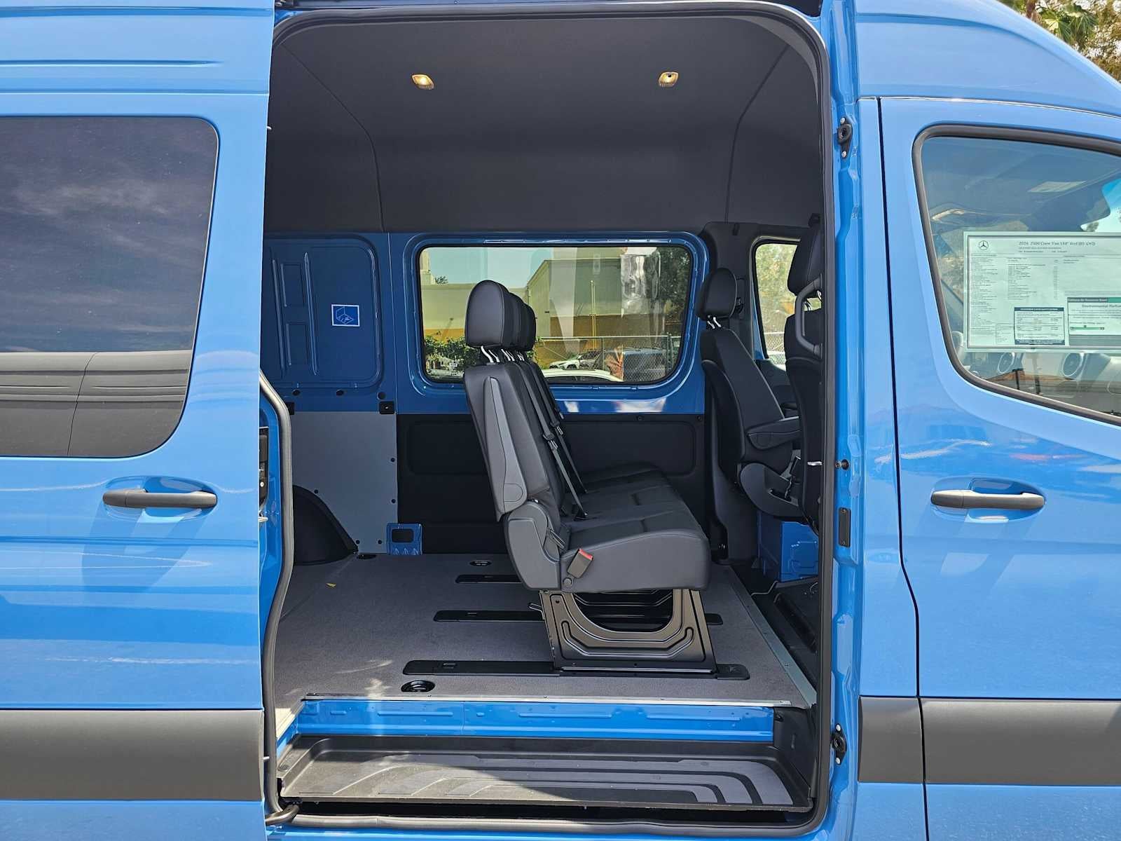 2026 Mercedes-Benz Sprinter Crew 2500 Standard Roof I4 Diesel HO 144 AWD