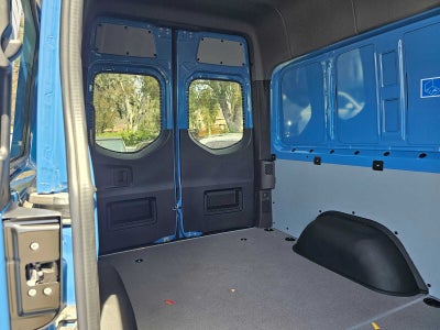 2026 Mercedes-Benz Sprinter Crew 2500 Standard Roof I4 Diesel HO 144 AWD
